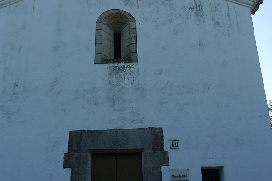 Ermita de la Mare de Déu de Serrallonga Ermita de la Mare de Déu de Serrallonga